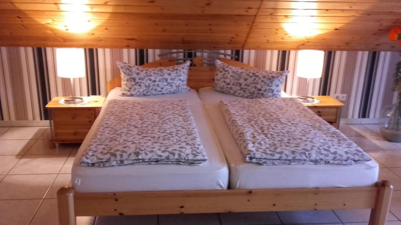 Gaestehaus Moselblick Тритенхайм Екстериор снимка